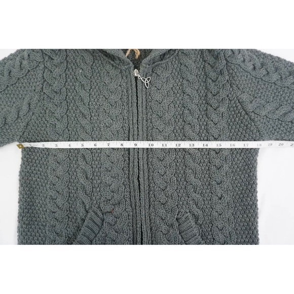 Aran Celtic knot zip up hooded sweater - Picture 3 of 6